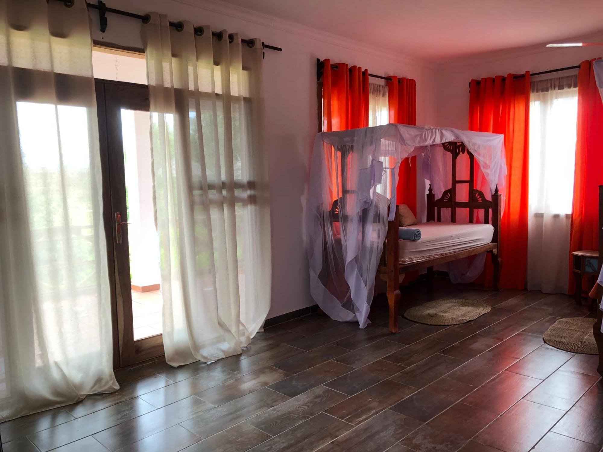 Emerald Bay Resort Kizungu Ngoại thất bức ảnh